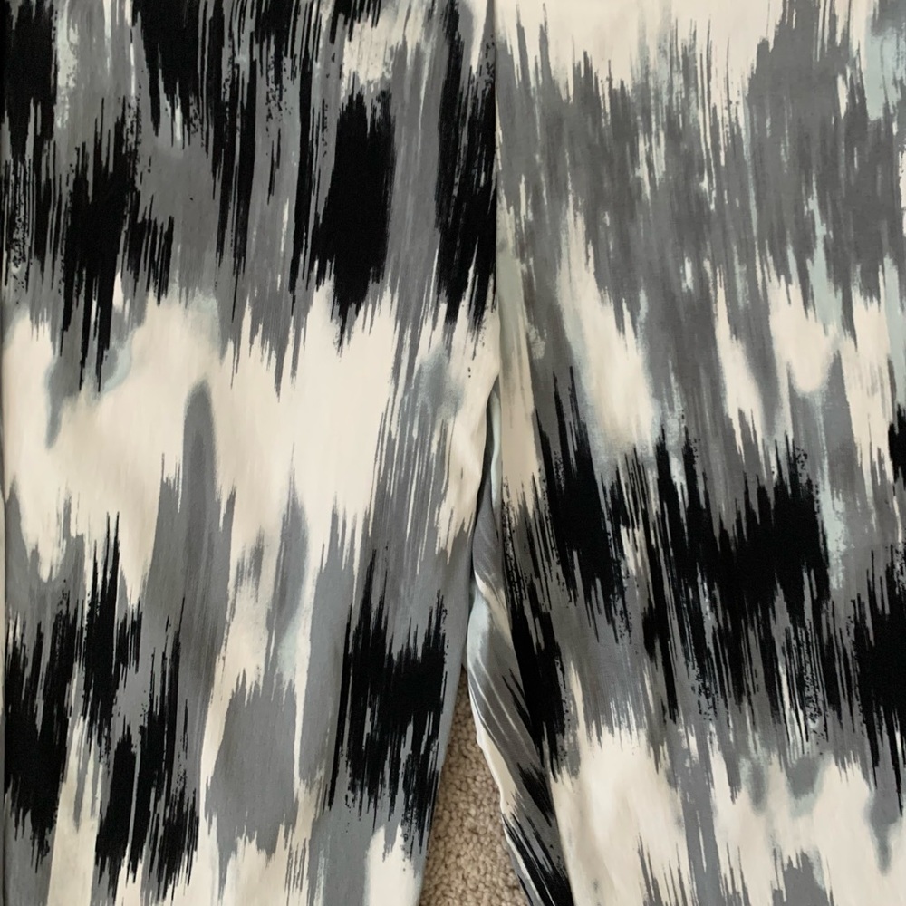 Krazy Larry Pull On Ankle Pant size 4 New without tags - Picture 3 of 3